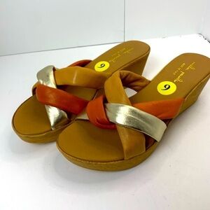 NEW Mila Paoli Size 9 Nude Neutral Gold Wedge Sandals